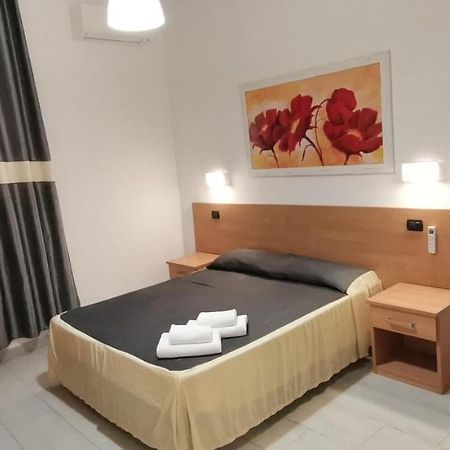 Friendship Place Rome Extérieur photo